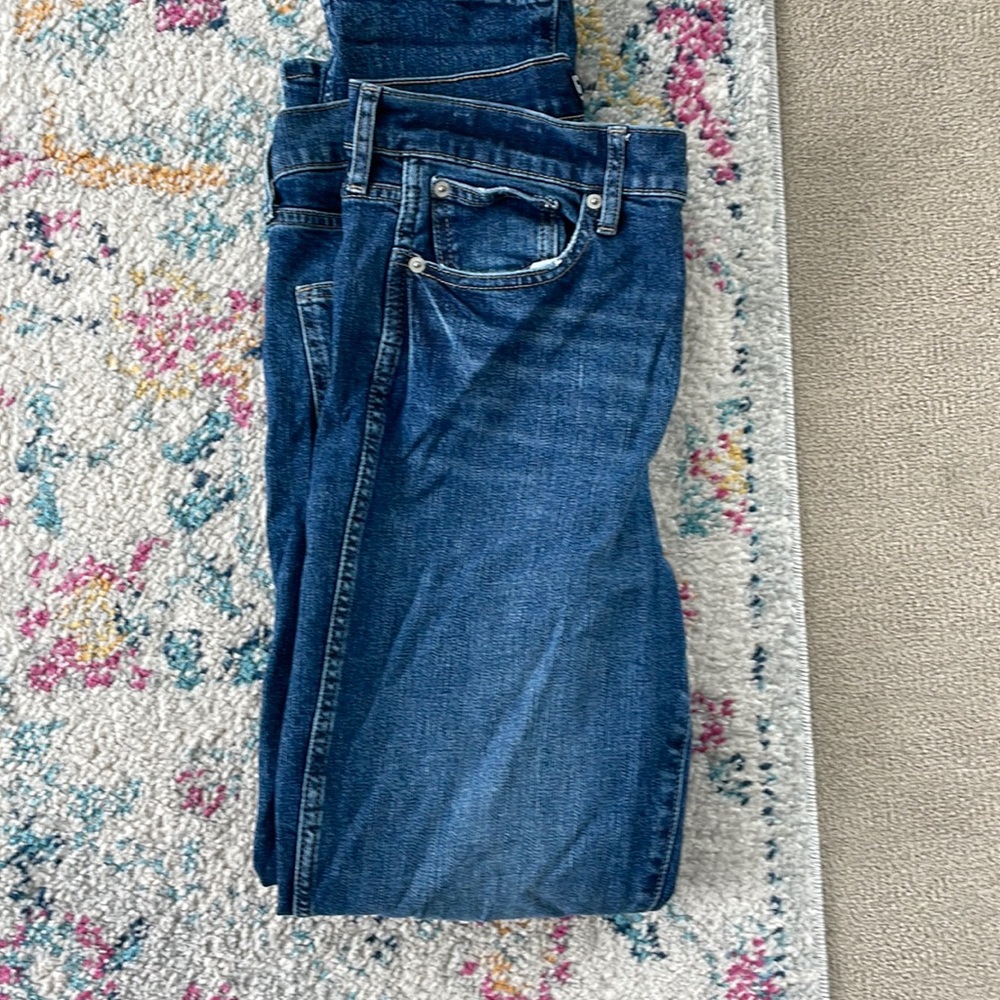 Gap size 8/29 T Cigarette Jeans New Highrise